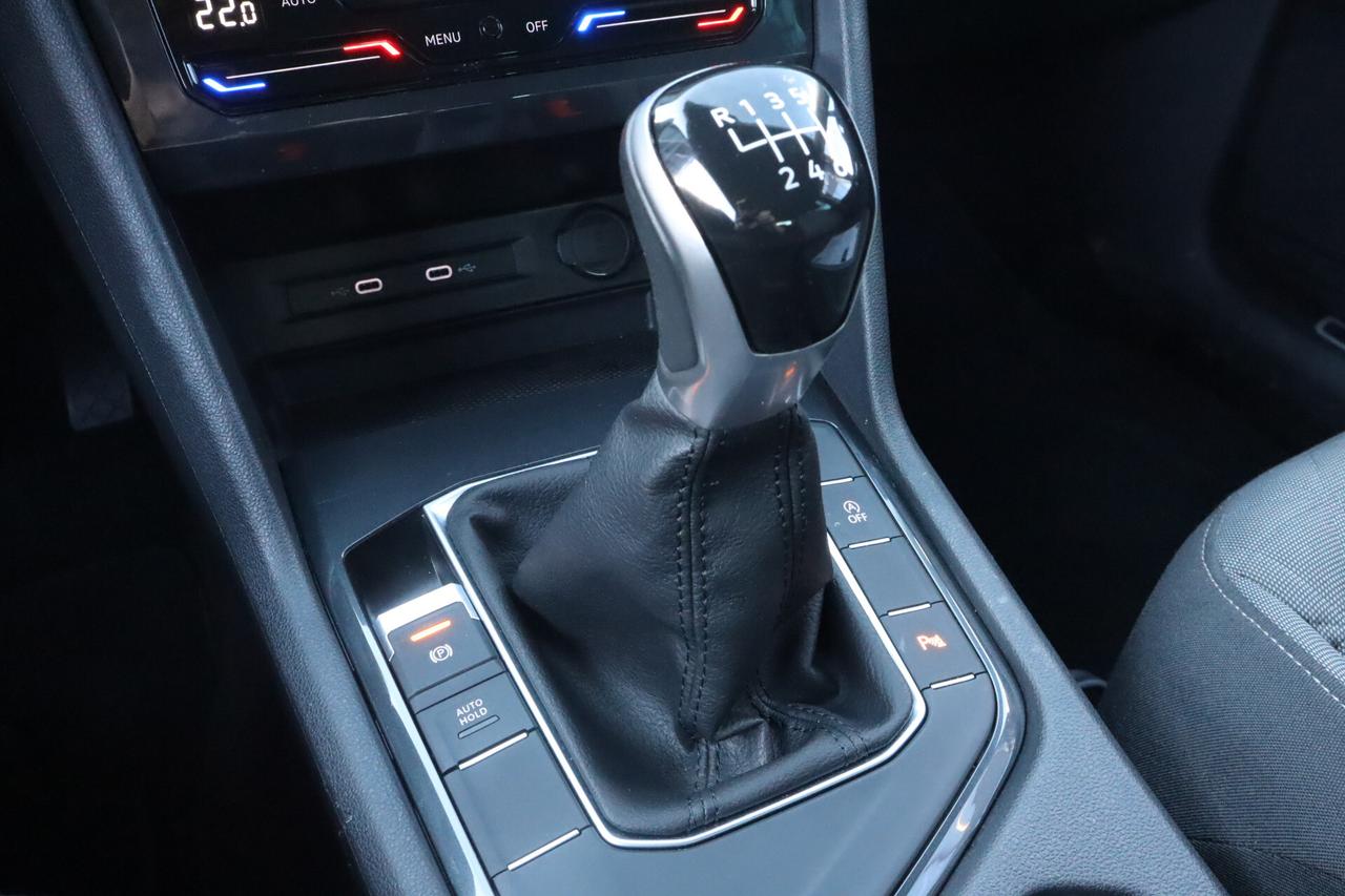 Volkswagen Tiguan 1.5 TSI LIFE ACC LED SOLO 29.000 KM!