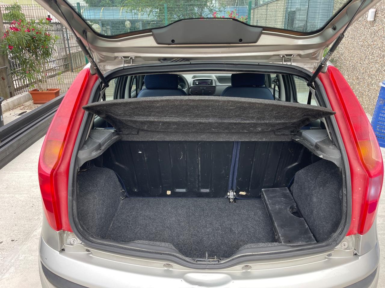 Fiat Punto 1.2i benzina 91.000km uni prop