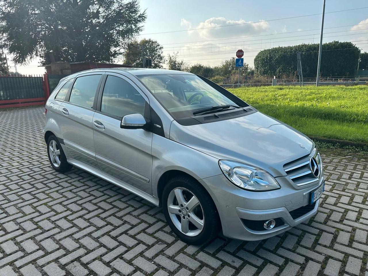 Mercedes-benz B 180 B 180 BlueEFFICIENCY Executive