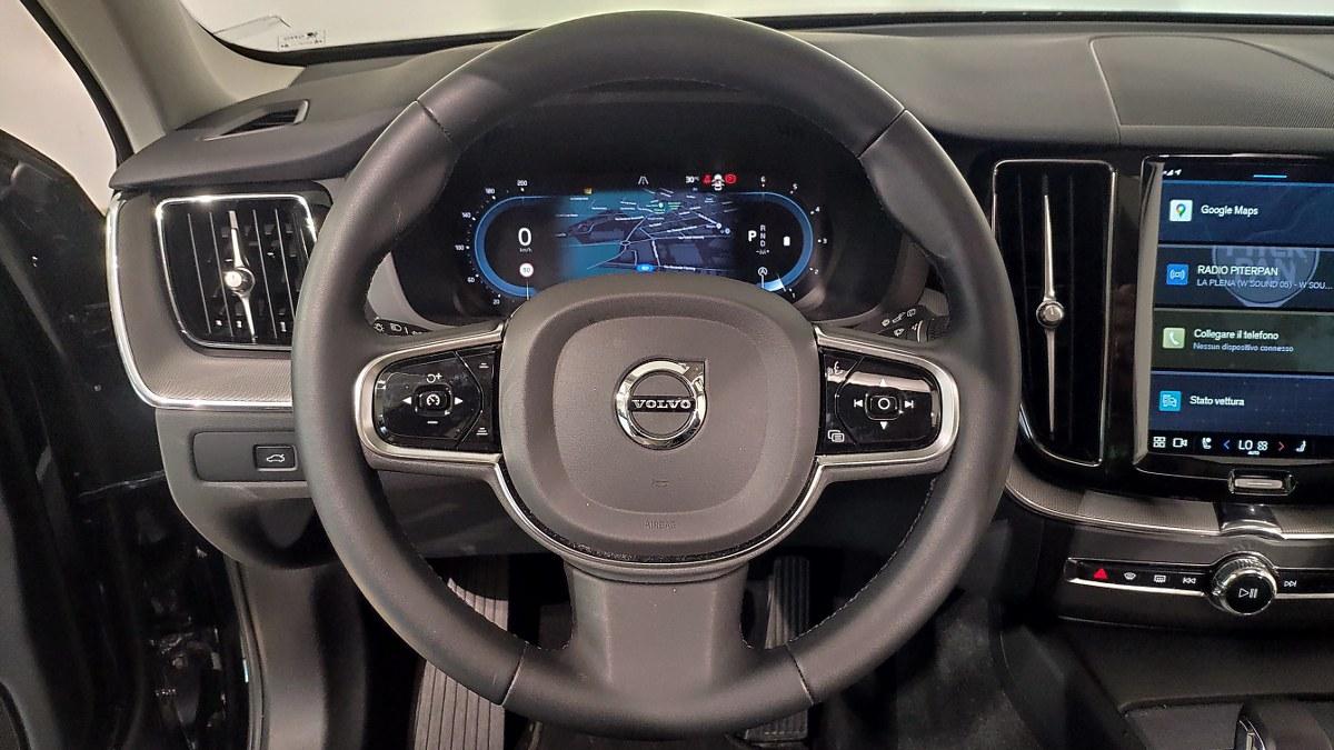 VOLVO Xc60 B4 Mild Hybrid (D) Automatico Plus Dark