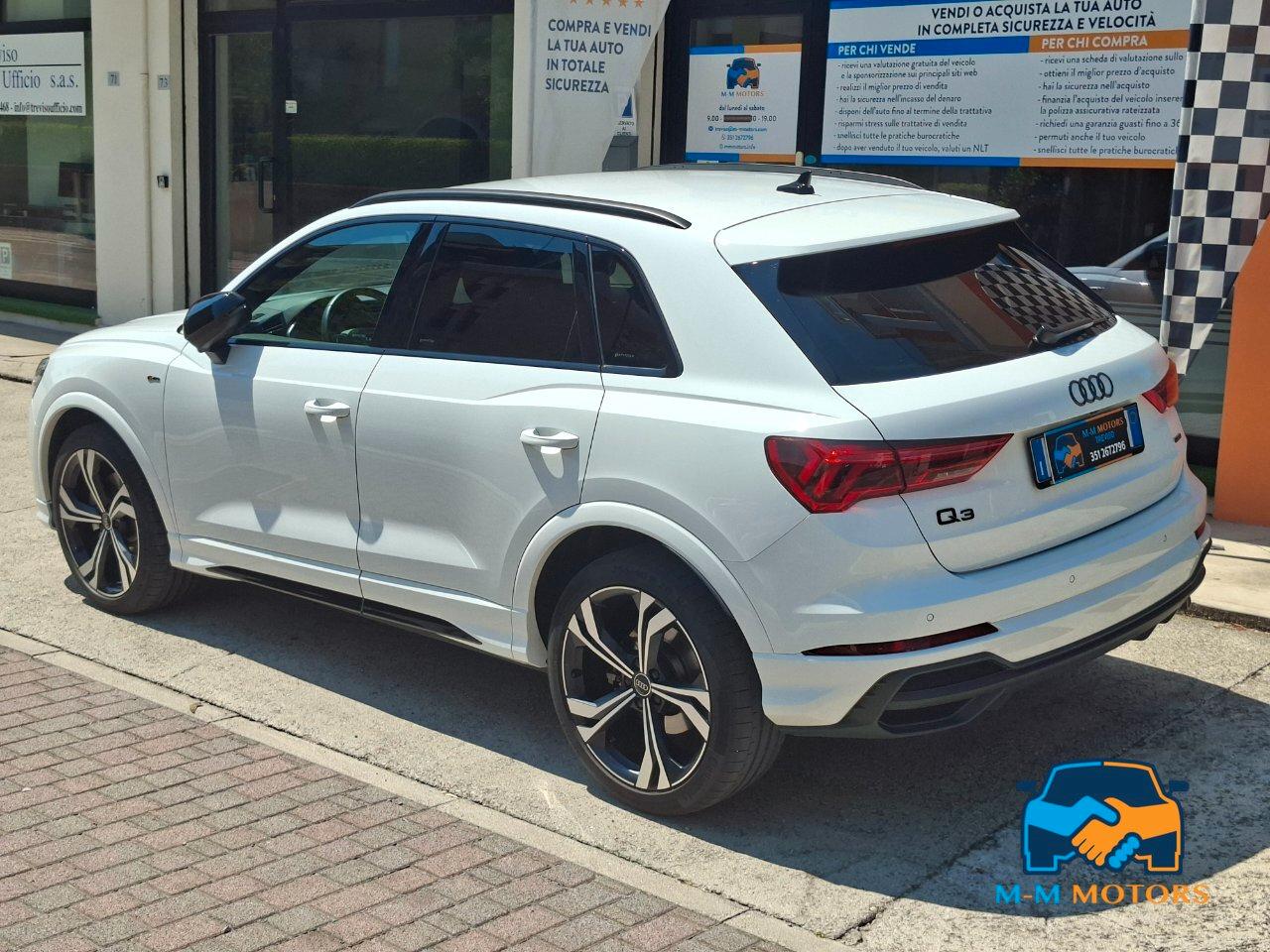 Audi Q3 40 2.0 tfsi Identity Black quattro s-line