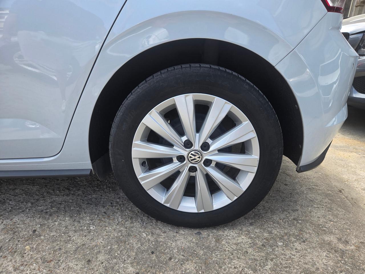 Polo 1.6 TDI 95 CV DSG 5p. R-LINE
