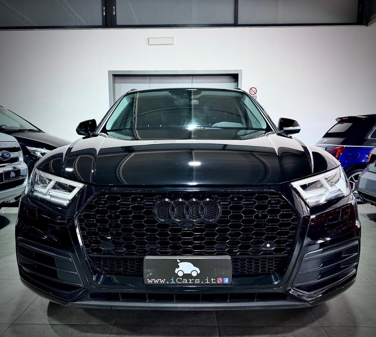 Audi Q5 2.0 TDI 190CV Total Black S-Line