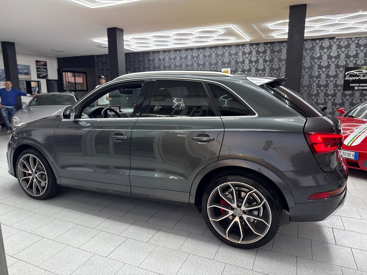 Audi Q3 RS 2.5 TFSI quattro S tronic