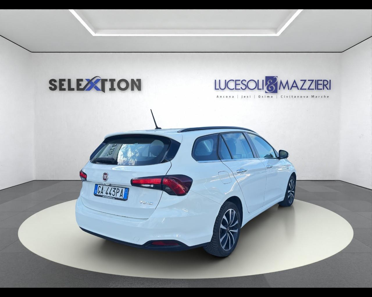 FIAT Tipo (2015-->) - Tipo 1.4 T-Jet 120CV SW Lounge