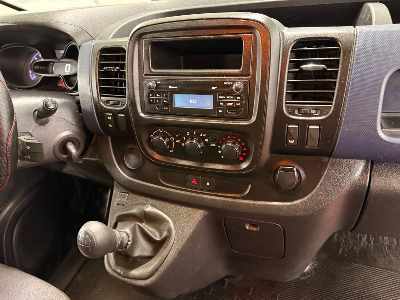 Opel Vivaro 1.6 CDTI 116cv 6 Marce