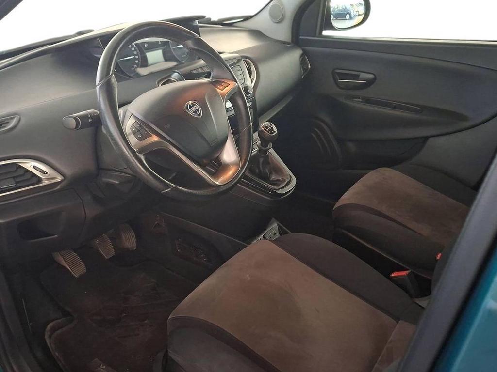 Lancia Ypsilon 5 Porte 1.2 Ecochic Gold