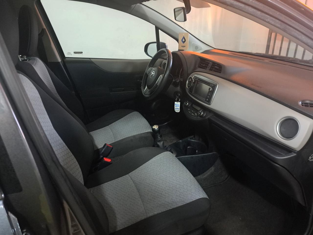 Toyota Yaris 1.0 ben unico prop 2013