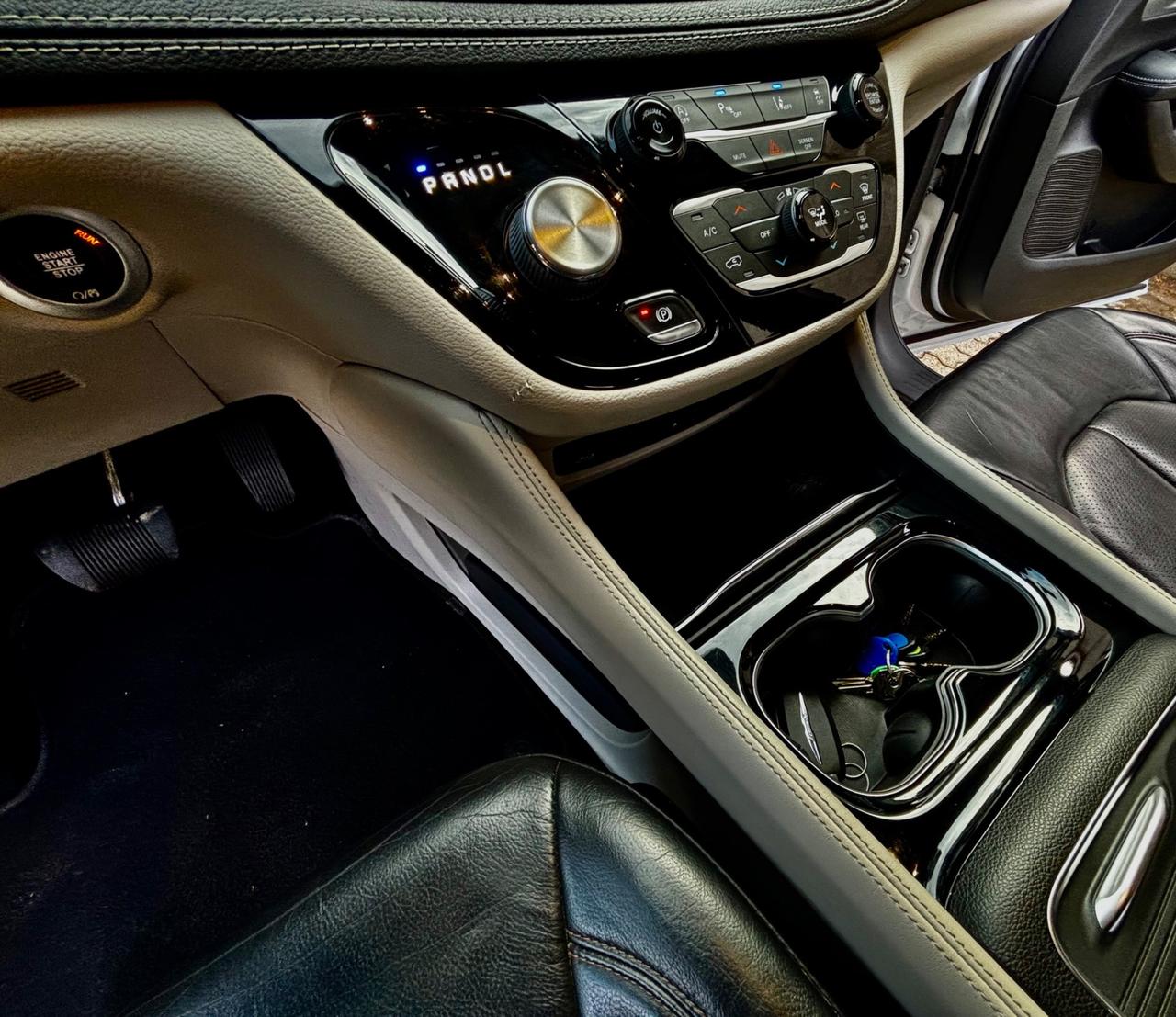 Chrysler Pacifica GPL TOURING S AUTOMATIC AT9 7 POSTI