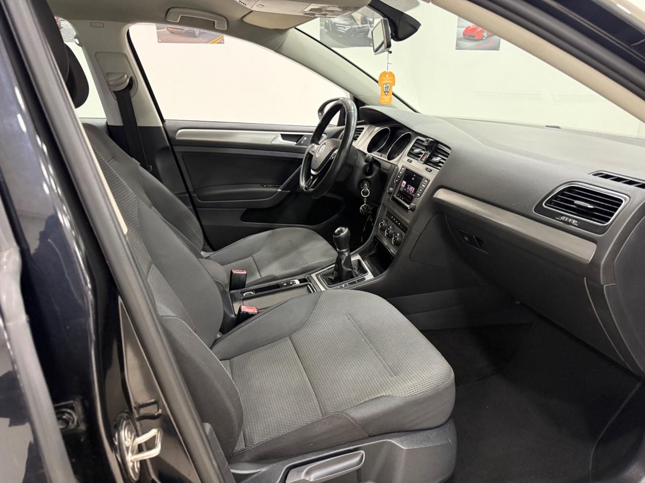 Volkswagen Golf 7 1.6 TDI 2016 full optional