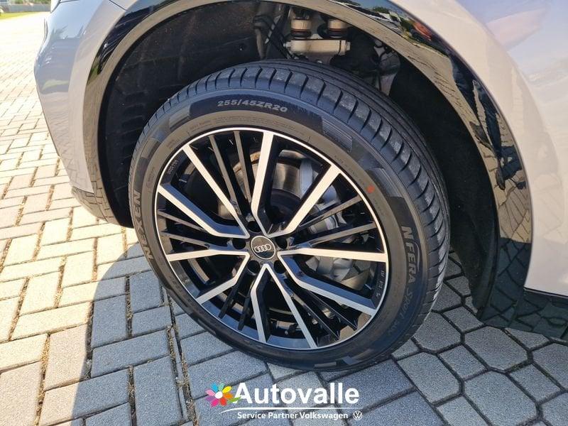Audi Q5 40 TDI quattro S tronic Business Advanced