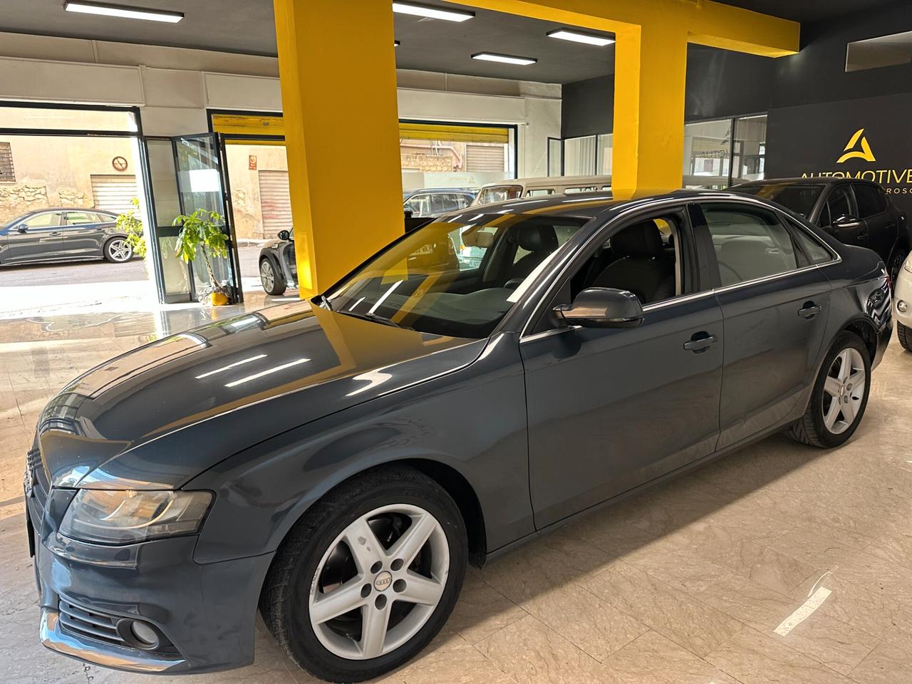 Audi A4 2.0 TDI 120 CV Advanced