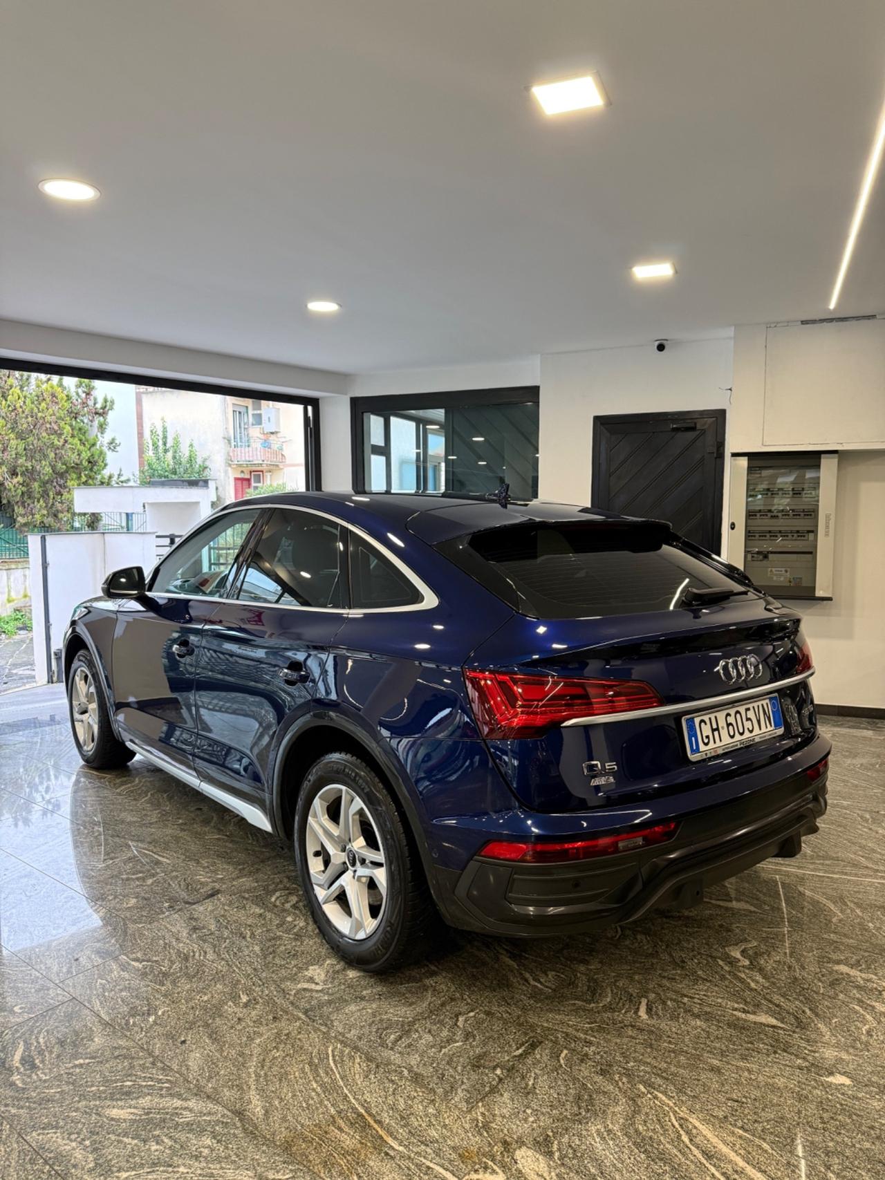 Audi Q5 35 TDI S tronic Business Advanced