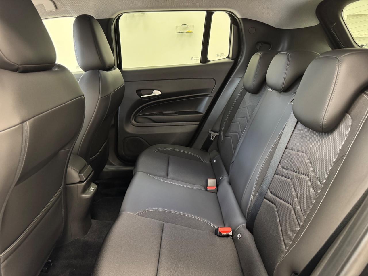 Jeep Avenger 1.2 Turbo 100 CV MHEV Summit