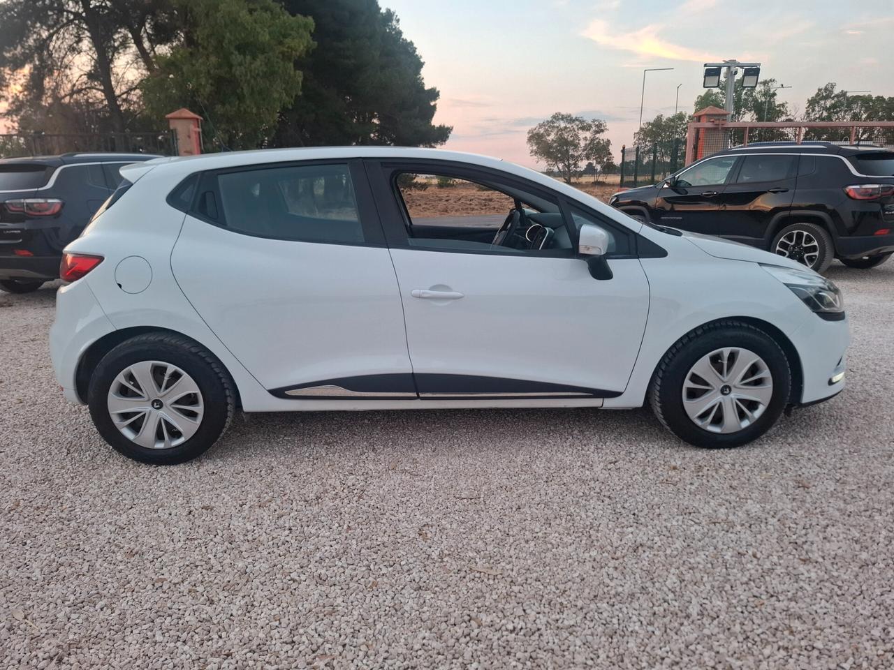 Clio dCi 75cv 5 Porte *NAVY-LED-CRUISE*