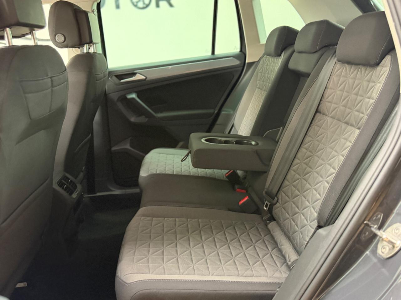 Volkswagen Tiguan 2.0 TDI 150 CV SCR DSG R-Line