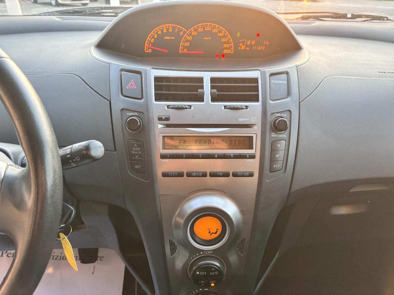 Toyota Yaris 1.0 5 porte