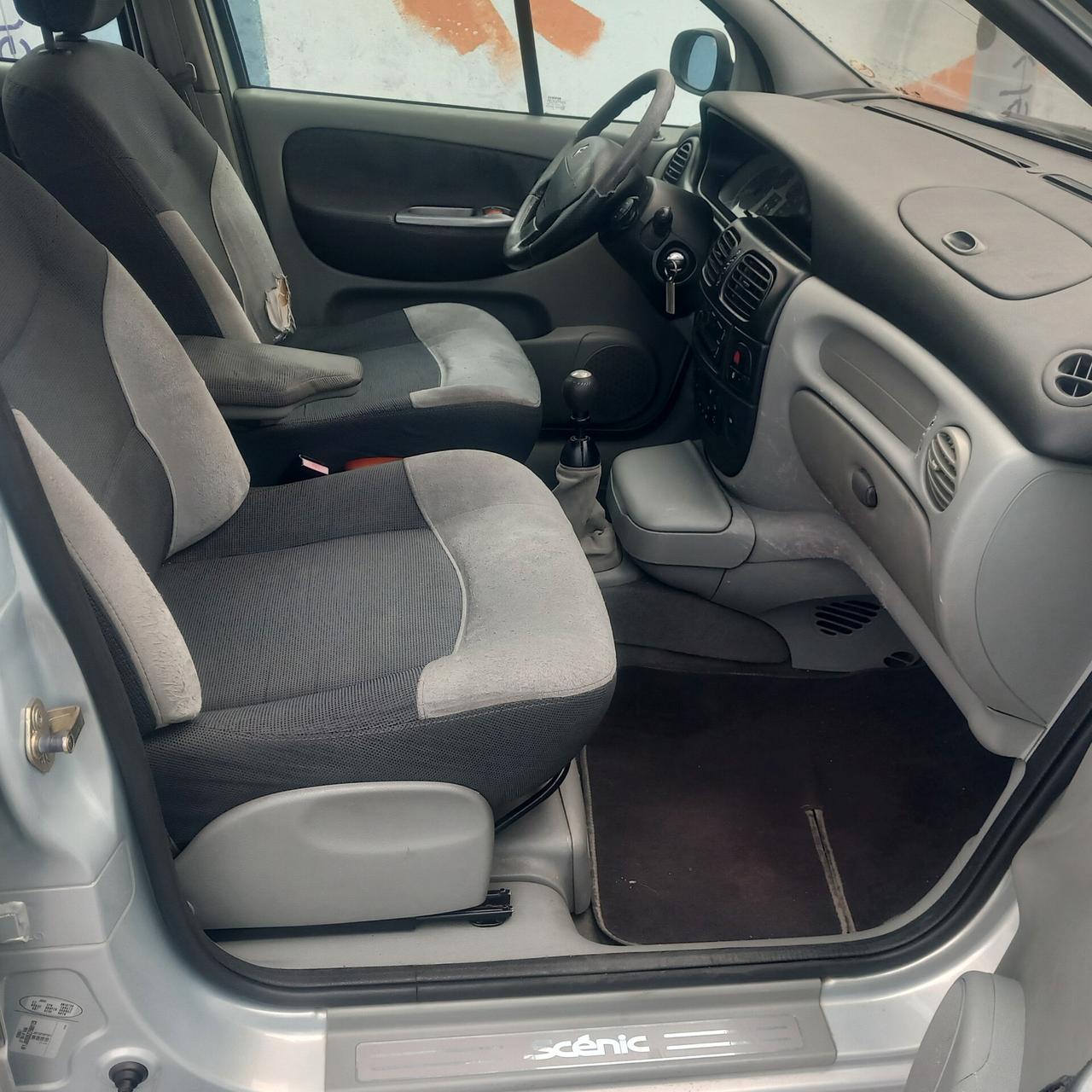 Renault Scenic Grand Scénic 1.9 dCi Luxe Dynamique