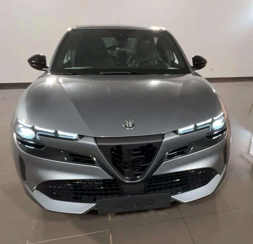 Alfa Romeo Junior 1.2 136 CV Hybrid eDCT6