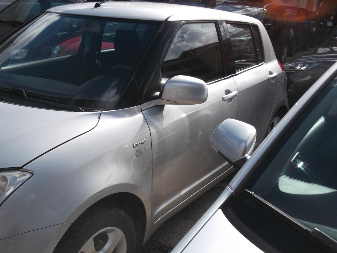 Suzuki Swift 1.3 DDiS 5p. GLX - 31