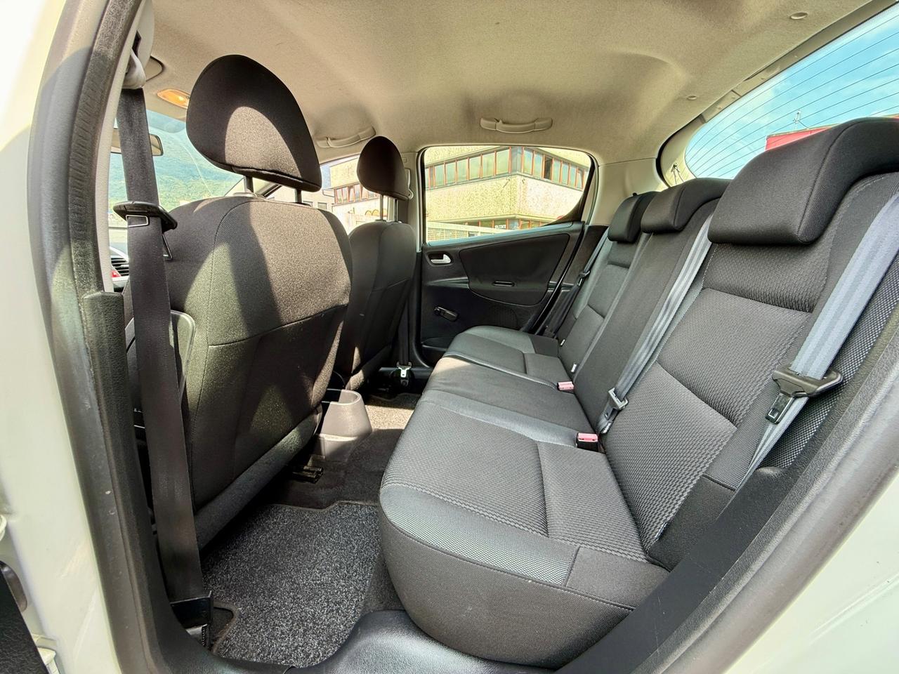 Peugeot 207 Plus 1.4 HDi 70CV 5 porte PERFETTA 2014