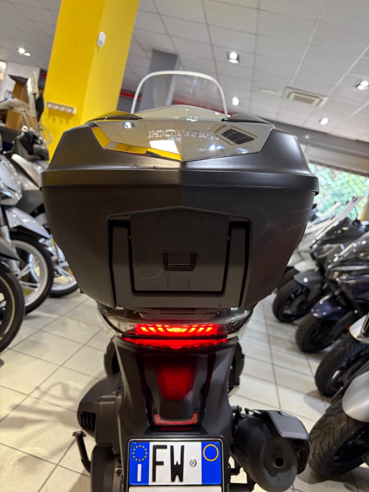 Honda SH 350 Sport - 2026