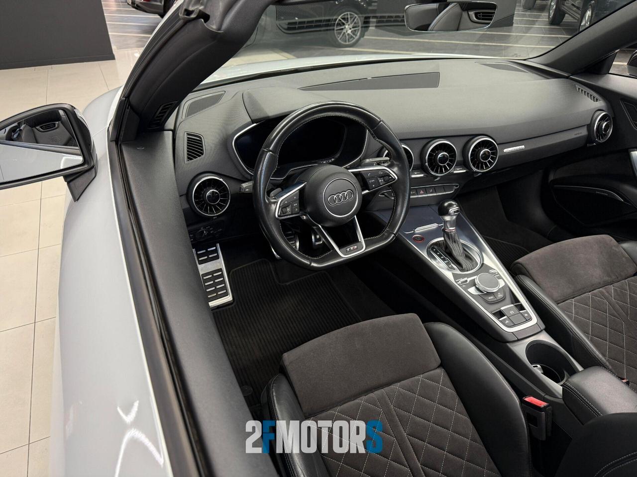 Audi TT TTS Roadster 2.0 TFSI 310 CV quattro S tronic