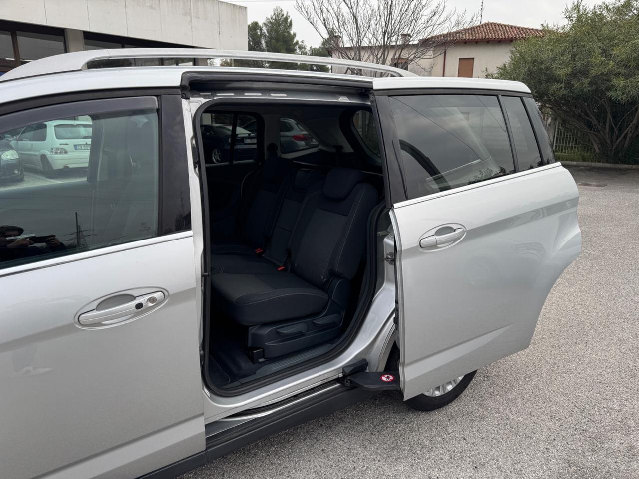 Ford Grand C-Max 1.6 TDCi 115CV Titanium 7 posti