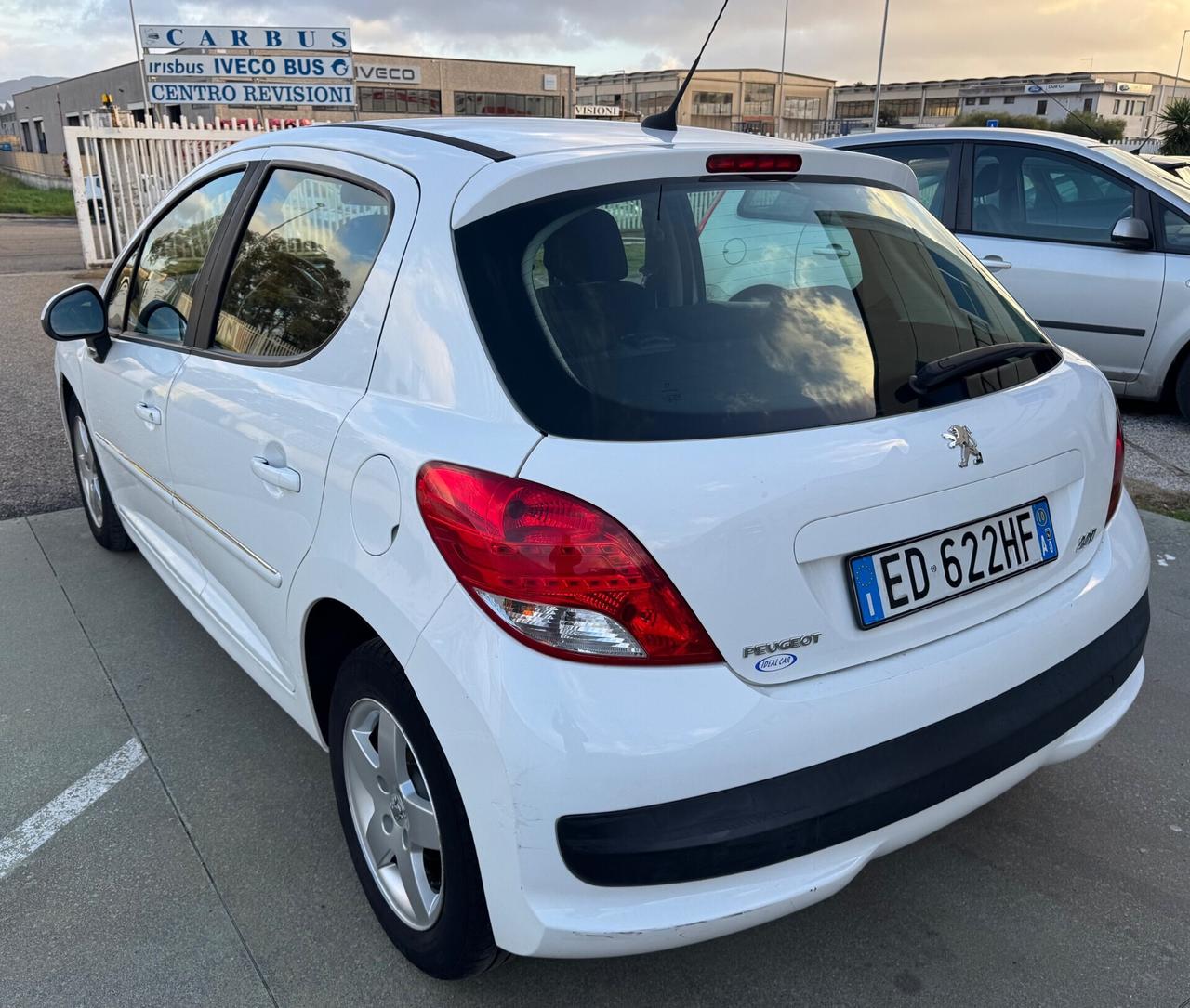 Peugeot 207 1.4 HDi 70CV -SOLO 103.000 KM-