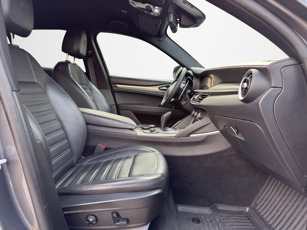 Alfa Romeo Stelvio 2.2 t Executive Q4 210cv auto