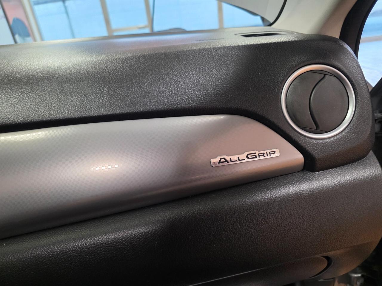 Suzuki Vitara 1.6D 4x4 full automatic