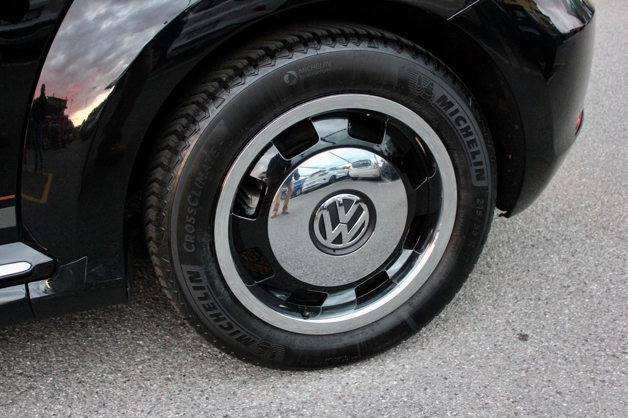 Volkswagen Maggiolino Cabrio 2.0 TDI DSG SENSORI SEDILI RISCALDATI