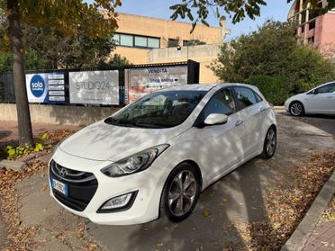 Hyundai i30 1.6 benzina GPL