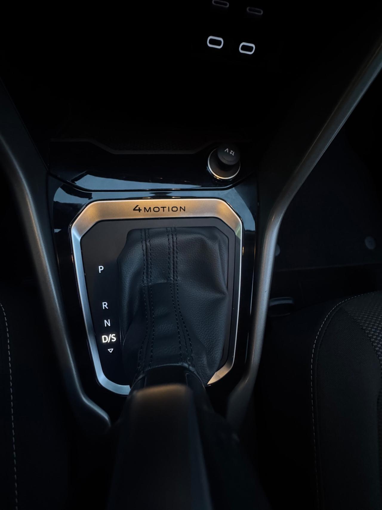 Volkswagen T-Roc 2.0 TDI SCR 150 CV DSG 4MOTION Business BlueMot. Tech.