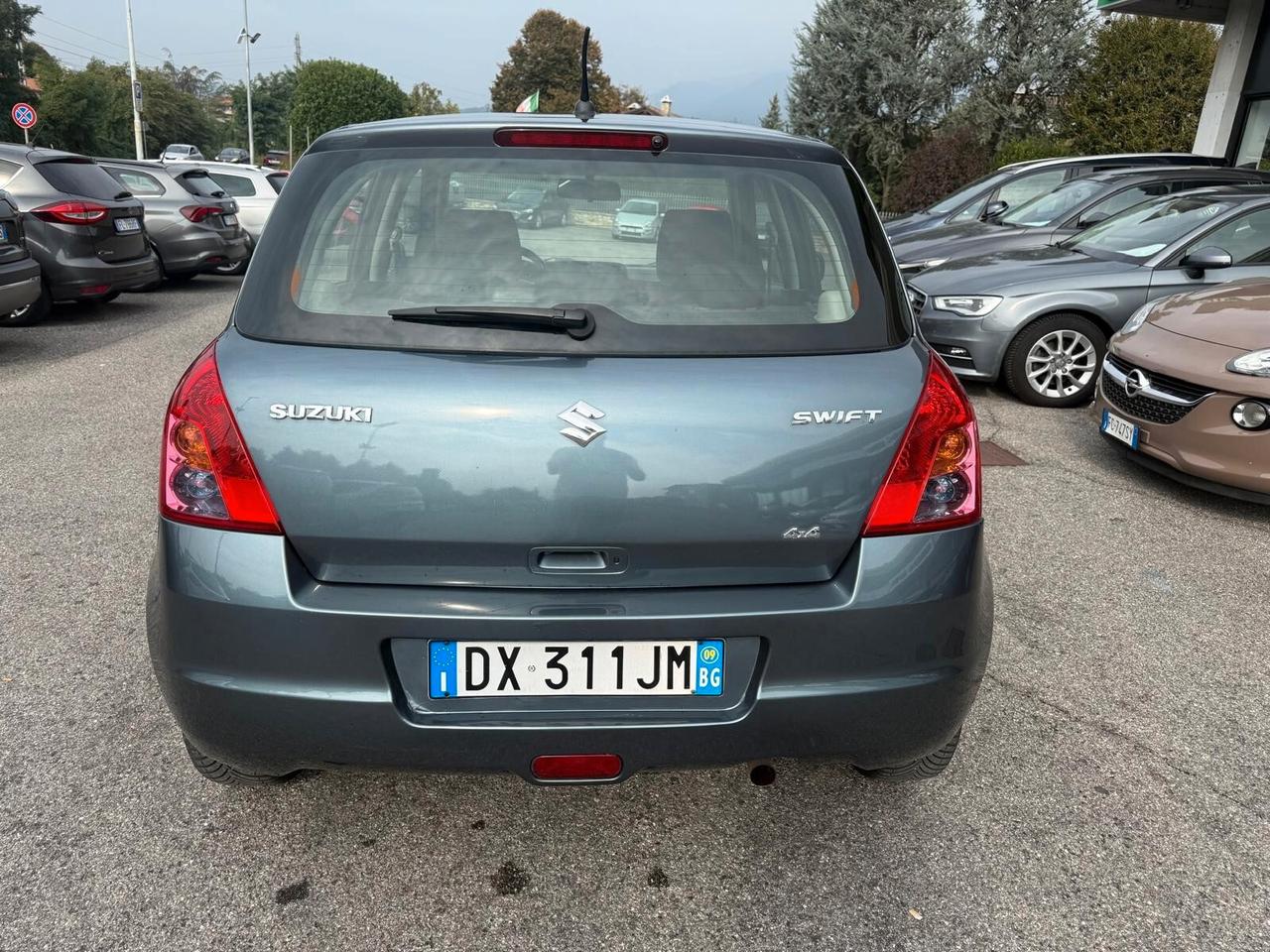 Suzuki Swift 1.3 4x4 5p. GL
