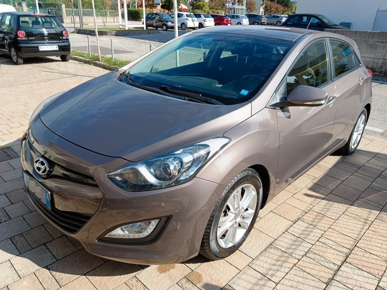 Hyundai i30 1.4 5p. Comfort