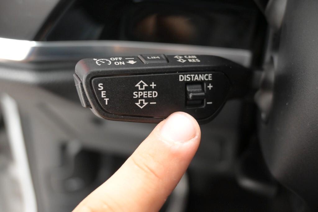 AUDI Q3 35 TDI 150CV S-TRONIC QUATTRO BUSINESS ( FARI LED - VIRTUAL COCKPIT - ADAPTIVE CRUISE - MIRROR - NAVI - PDC - TELECAMERA POST. )