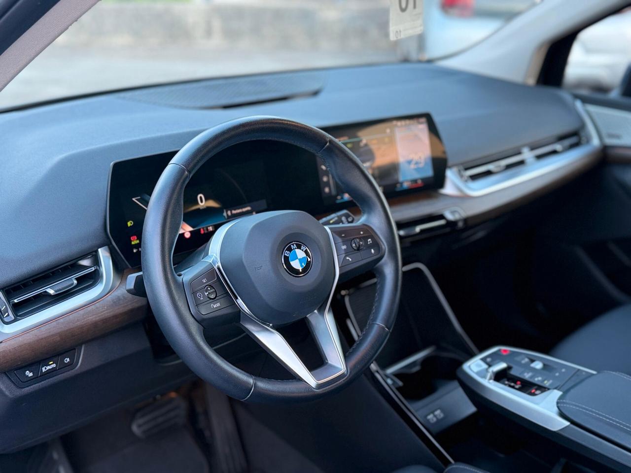 218d Active Tourer Luxury