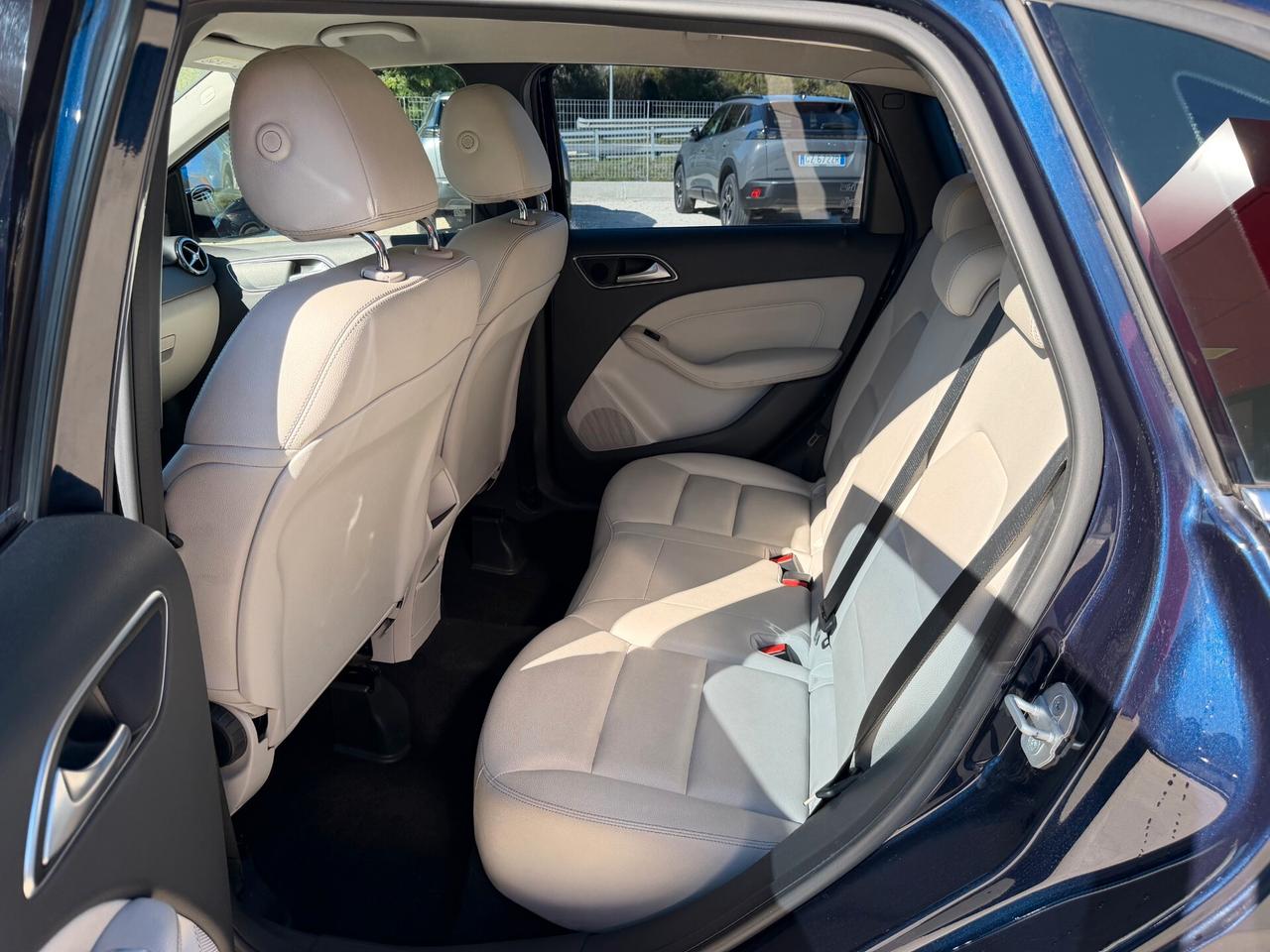 Mercedes-benz B 180 d Automatic Executive