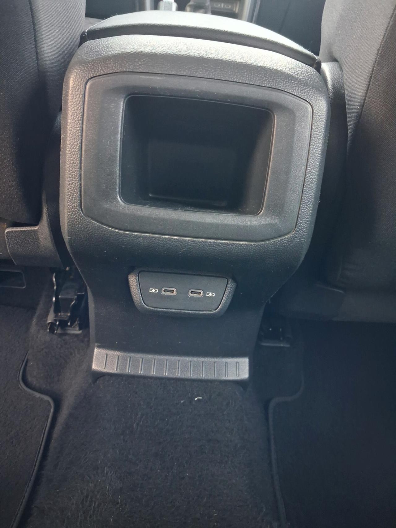 Volkswagen T-Cross 1.0 TSI Style anno 2023