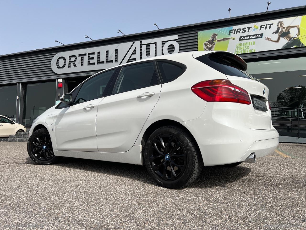 BMW 225xe Active Tourer iPerf.Advantage aut.
