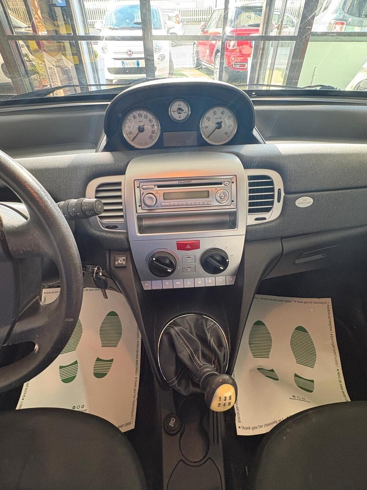 Lancia Ypsilon 1.2 69 CV Elle