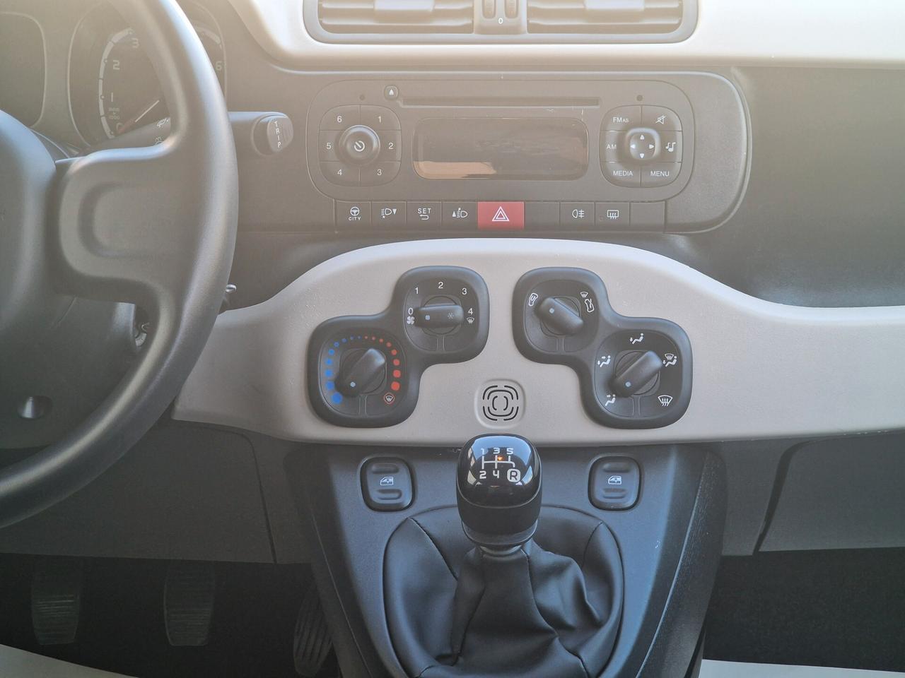 Fiat Panda 1.2 benzina 70cv 5posti