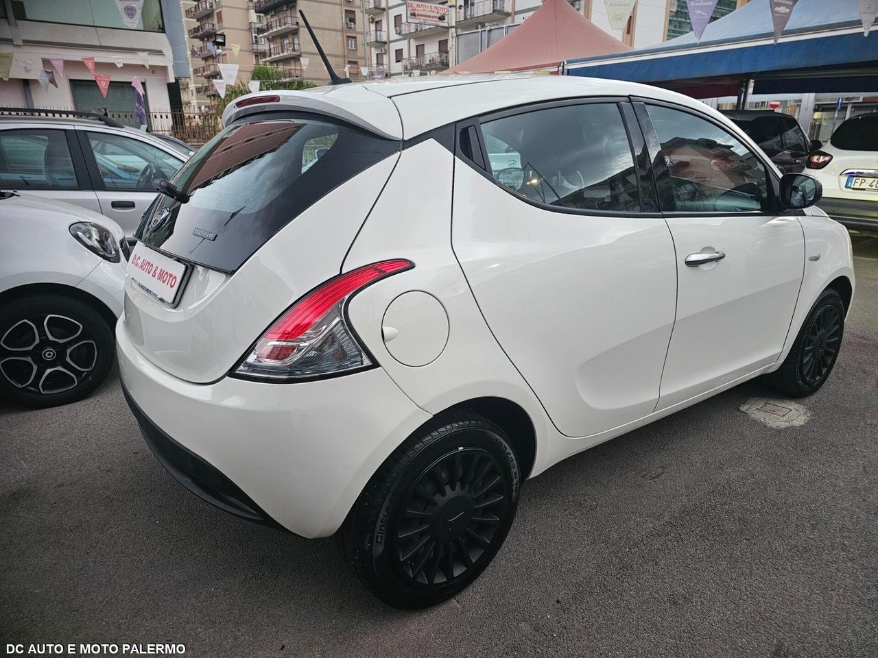 Lancia Ypsilon1.0 Benzina 69CV.Hybrid Ecochic 2022
