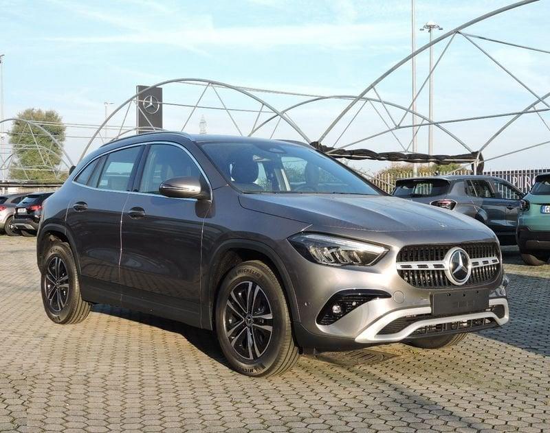 Mercedes-Benz GLA GLA 180 Automatic Advanced KM ZERO