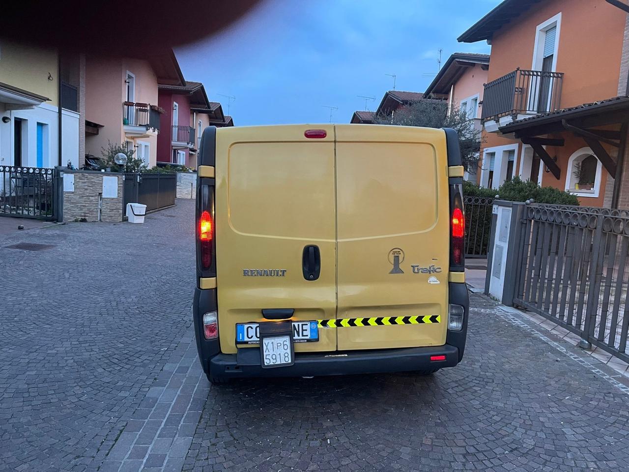 Renault Trafic T27 1.9 dCi/82CV PC-TN Furgone