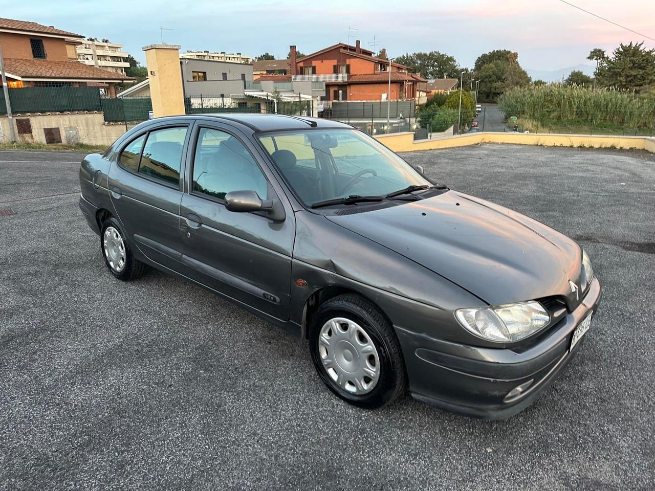 Renault Megane Mégane 1.4 16V cat RTE