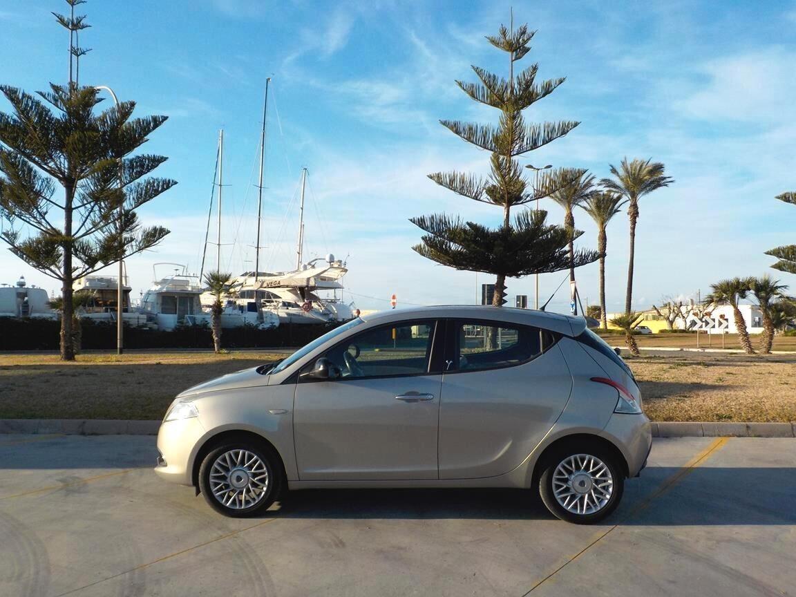 Lancia Ypsilon 1.3 MJT 16V 95 CV 5 porte S&S Gold