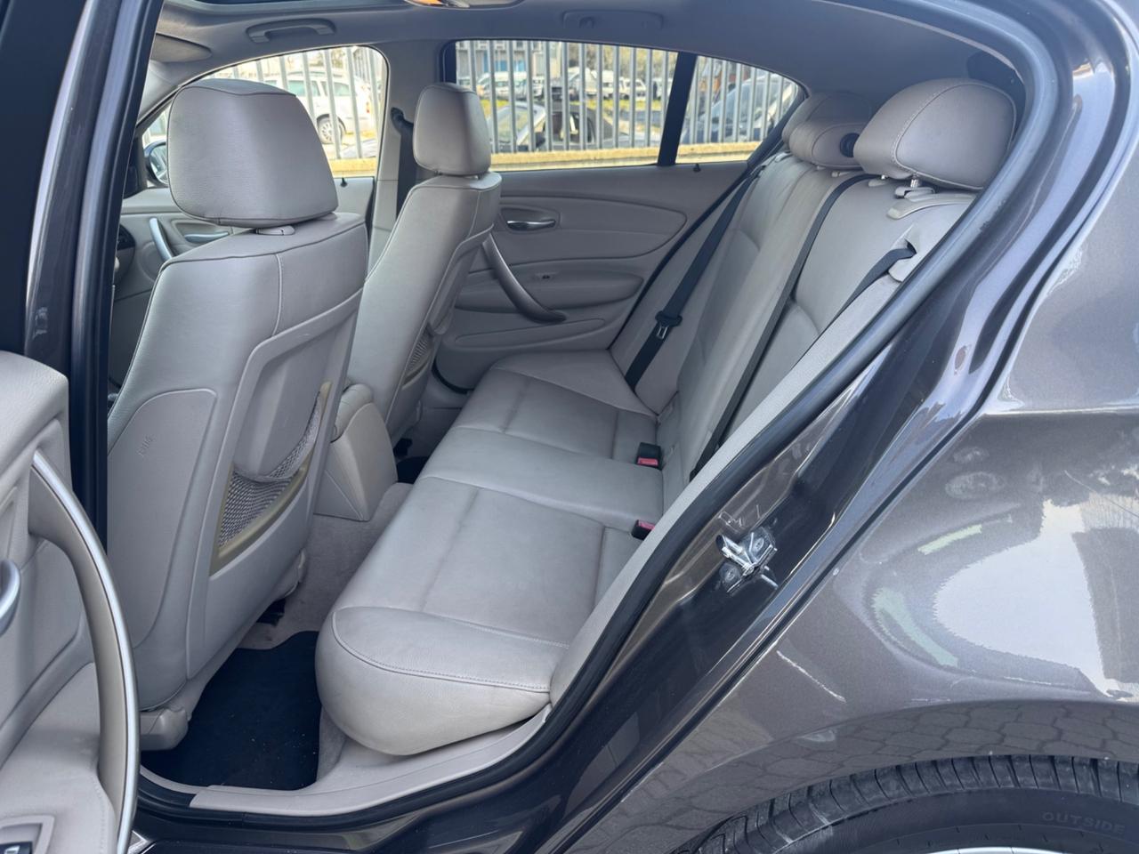 Bmw 116 116i 5p. Futura