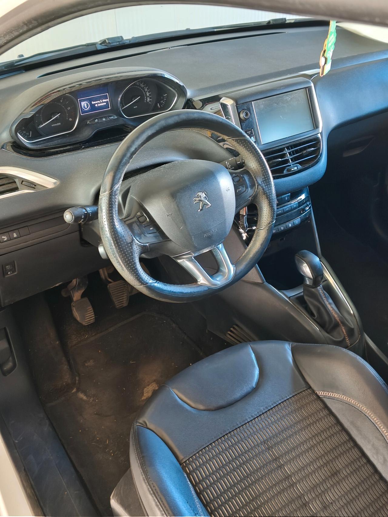 Peugeot 208 1.4 HDi 68 CV Allure